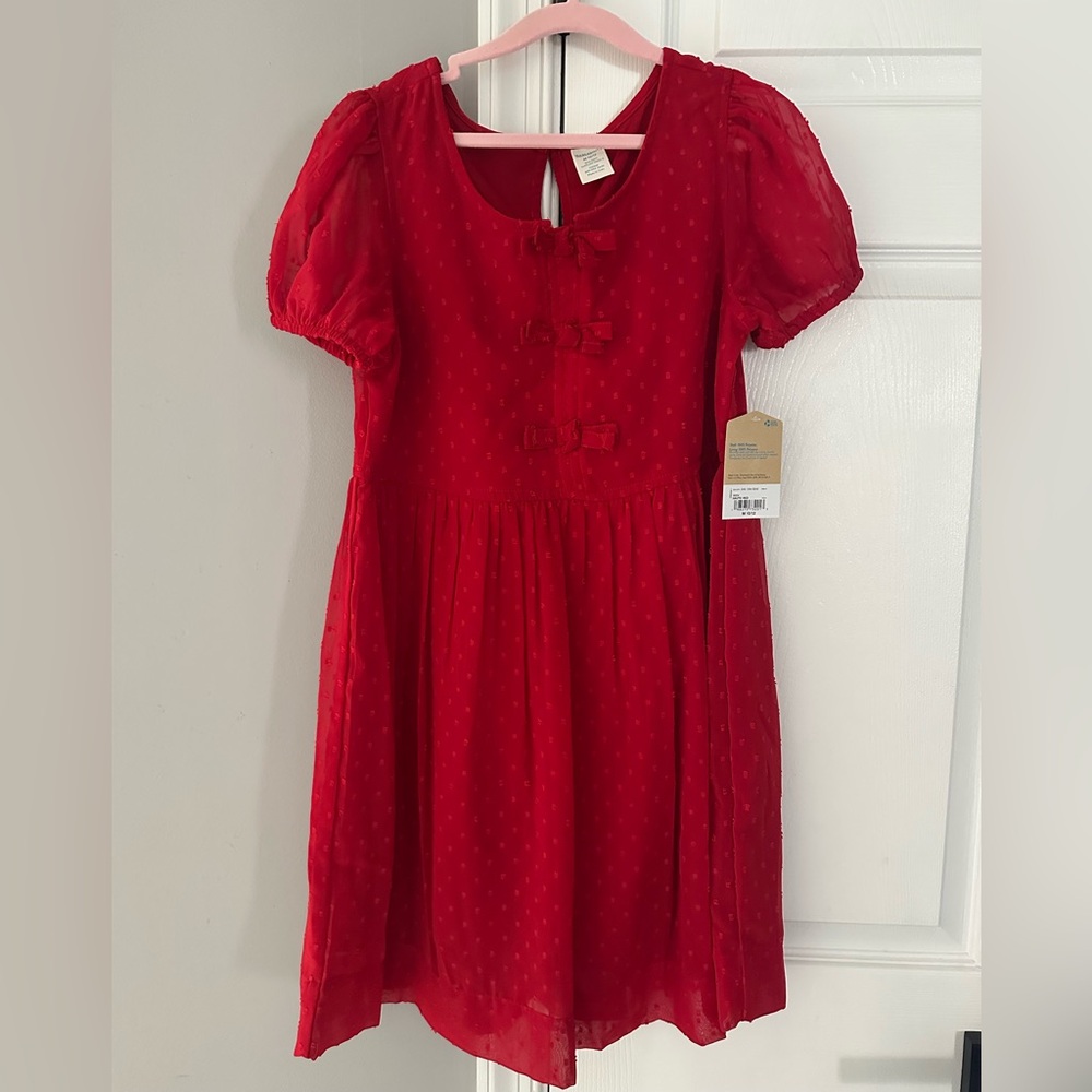 Girls red dress. Size medium 10/12. NWT!